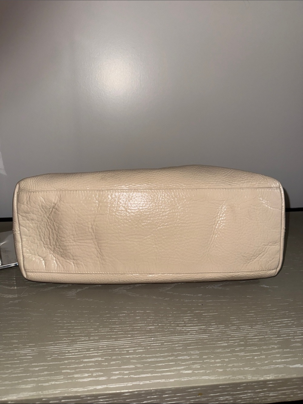 Gucci Soho Cream Leather Shoulder Tote with Tassel and Chain Straps - Picture 11 of 17